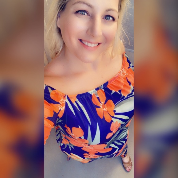 Meet your Posher, Juicy Fit 🍑 - Picture 2 of 8